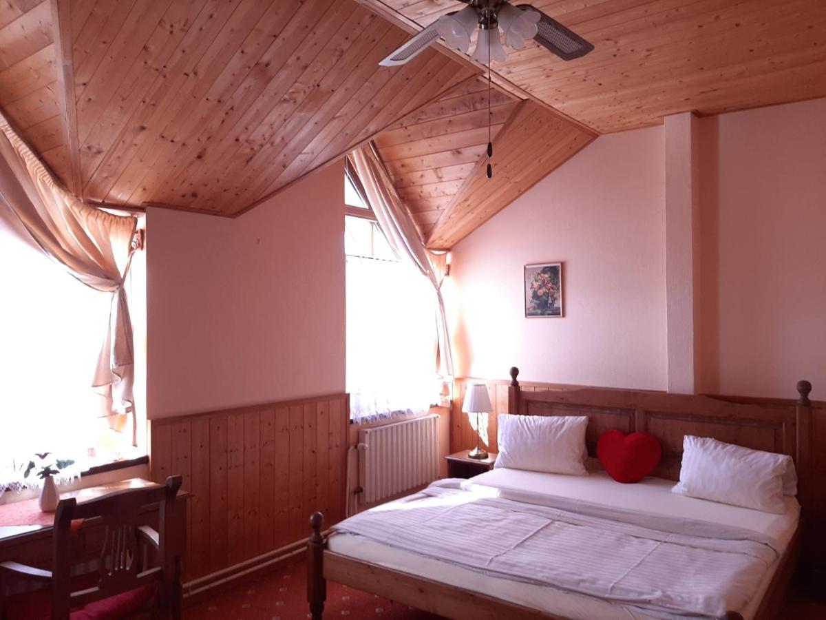 garni Hotel ASAS*** Most Luaran gambar