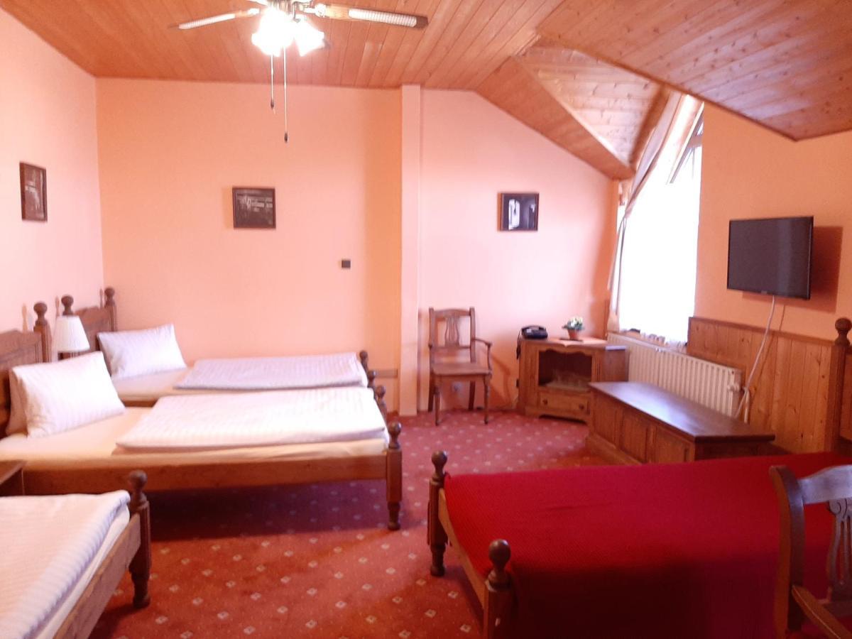 garni Hotel ASAS*** Most Luaran gambar