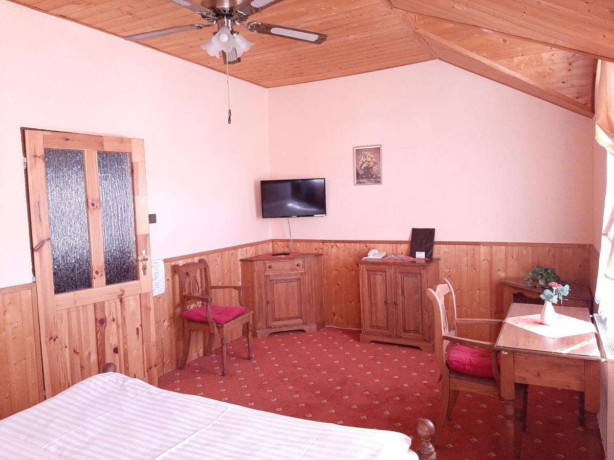 garni Hotel ASAS*** Most Luaran gambar